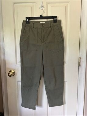 Women’s olive green pant